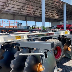 GTCR-CR - Grade Aradora Pesada Controle Remoto