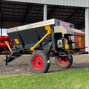 Distribuidor de Calcário, Fertilizante e Composto Orgânico Baldan - Modelo DCF-CO 3000 Com ou Sem Caixa Direcionadora