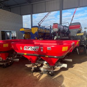 Distribuidor de Sementes, Adubo e Ureia Nogueira – Modelo SOFT DUO 1300